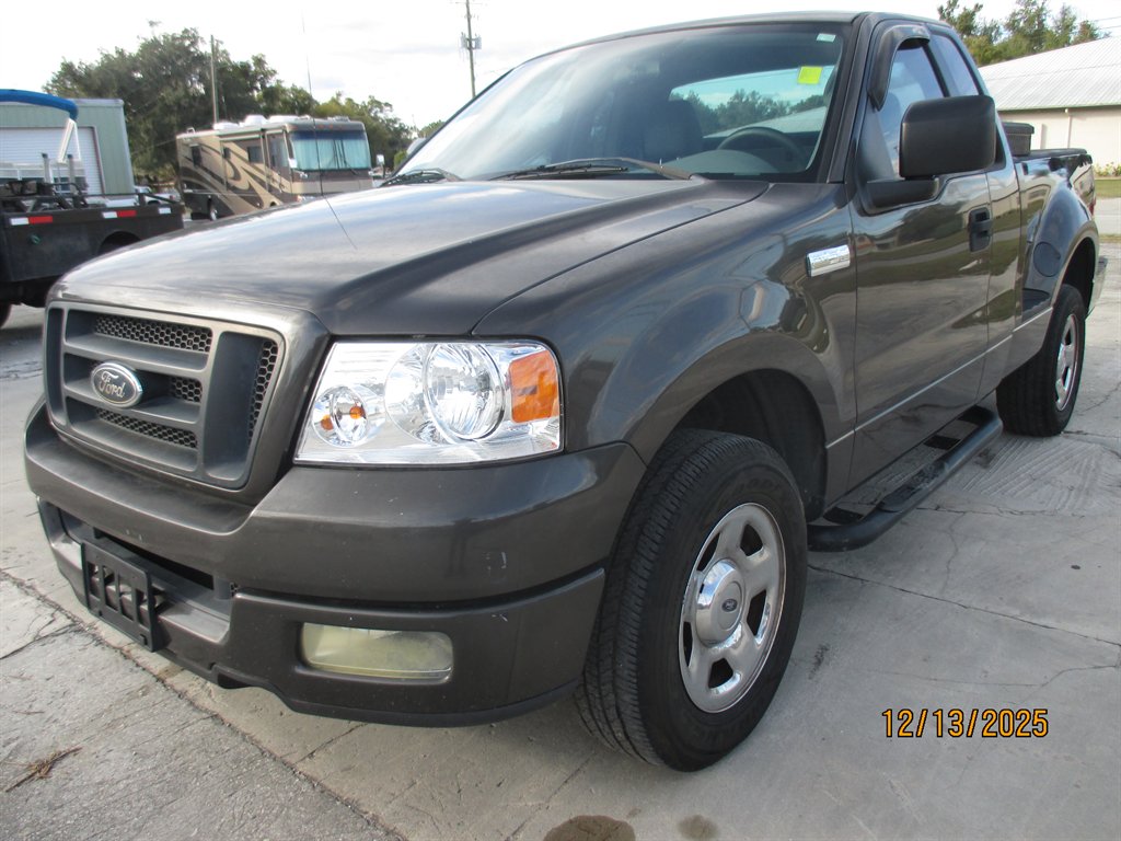 2005 Ford F-150 STX's photo